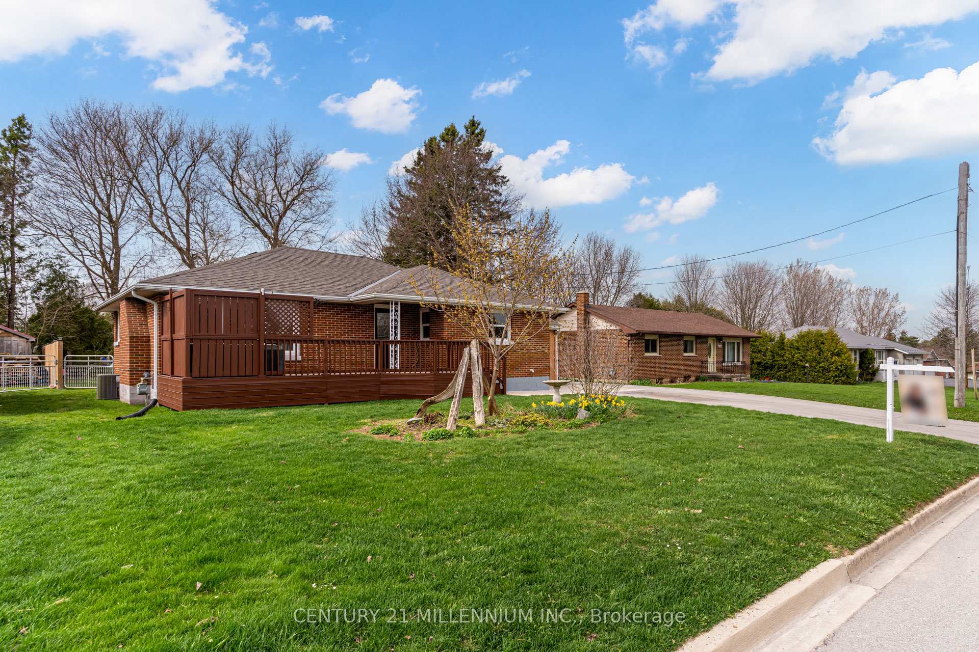 Photo 3 of 180 Main Street E, Grey Highlands — HOMEH