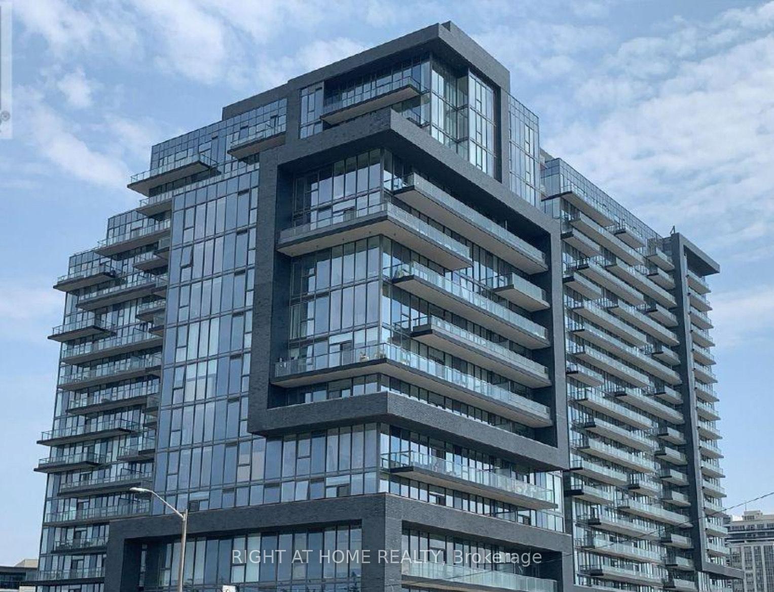 Front of Unit 801, 10 Gatineau Drive