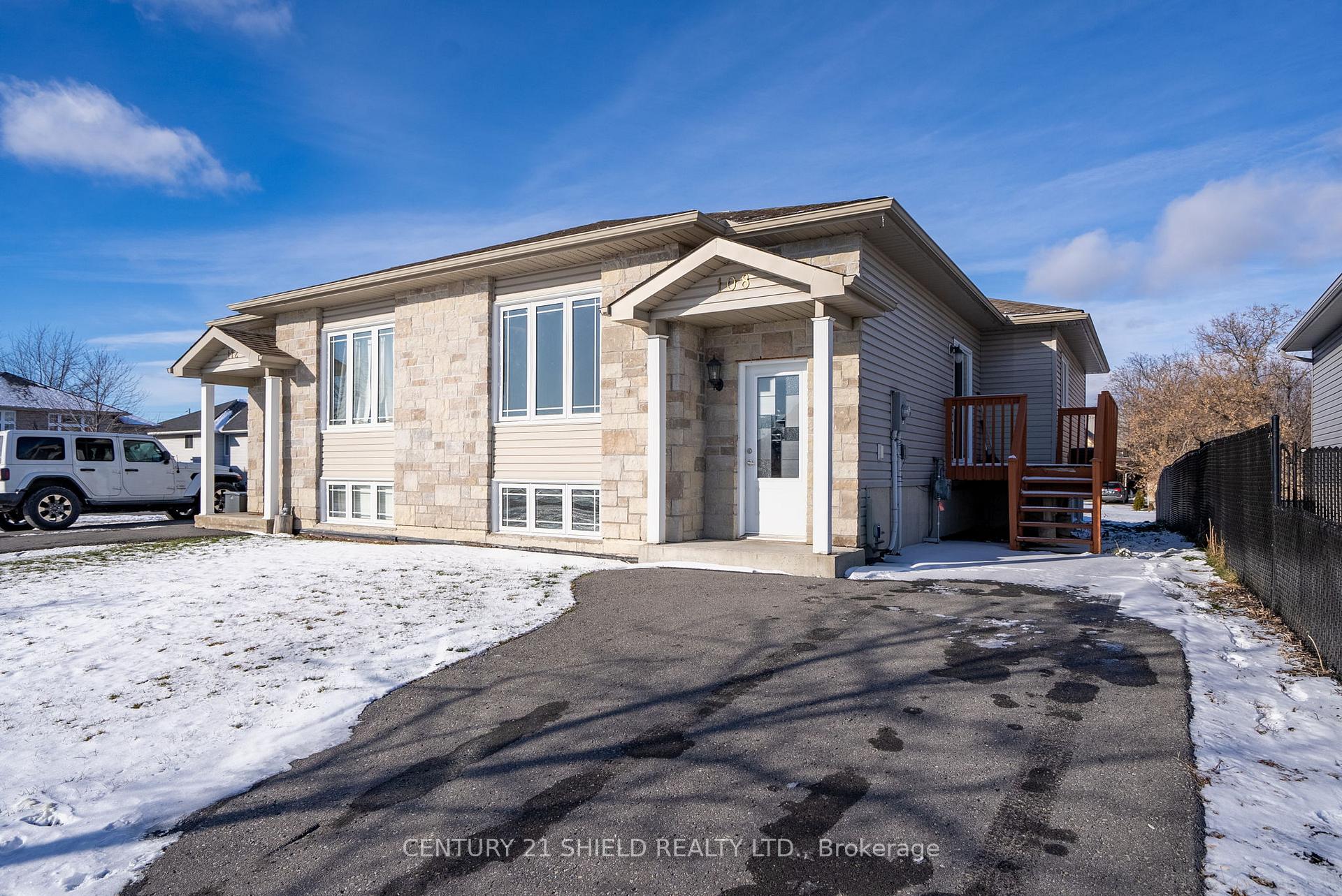 Photo 1 of 108 Forestdale Crescent, Cornwall — HOMEH