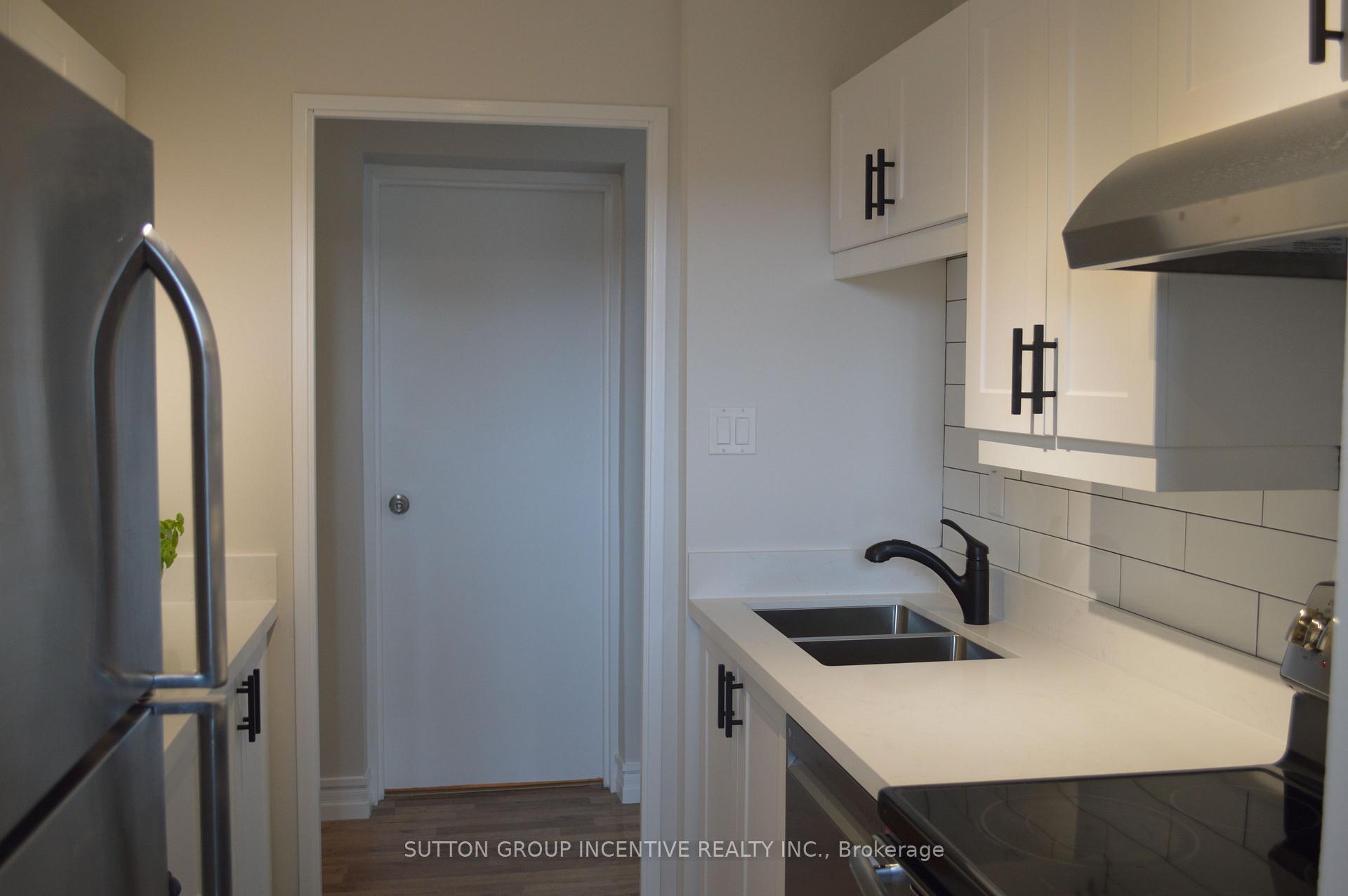 Photo 3 of Unit 37, 2 Albert Street, Barrie, North Shore — HOMEH