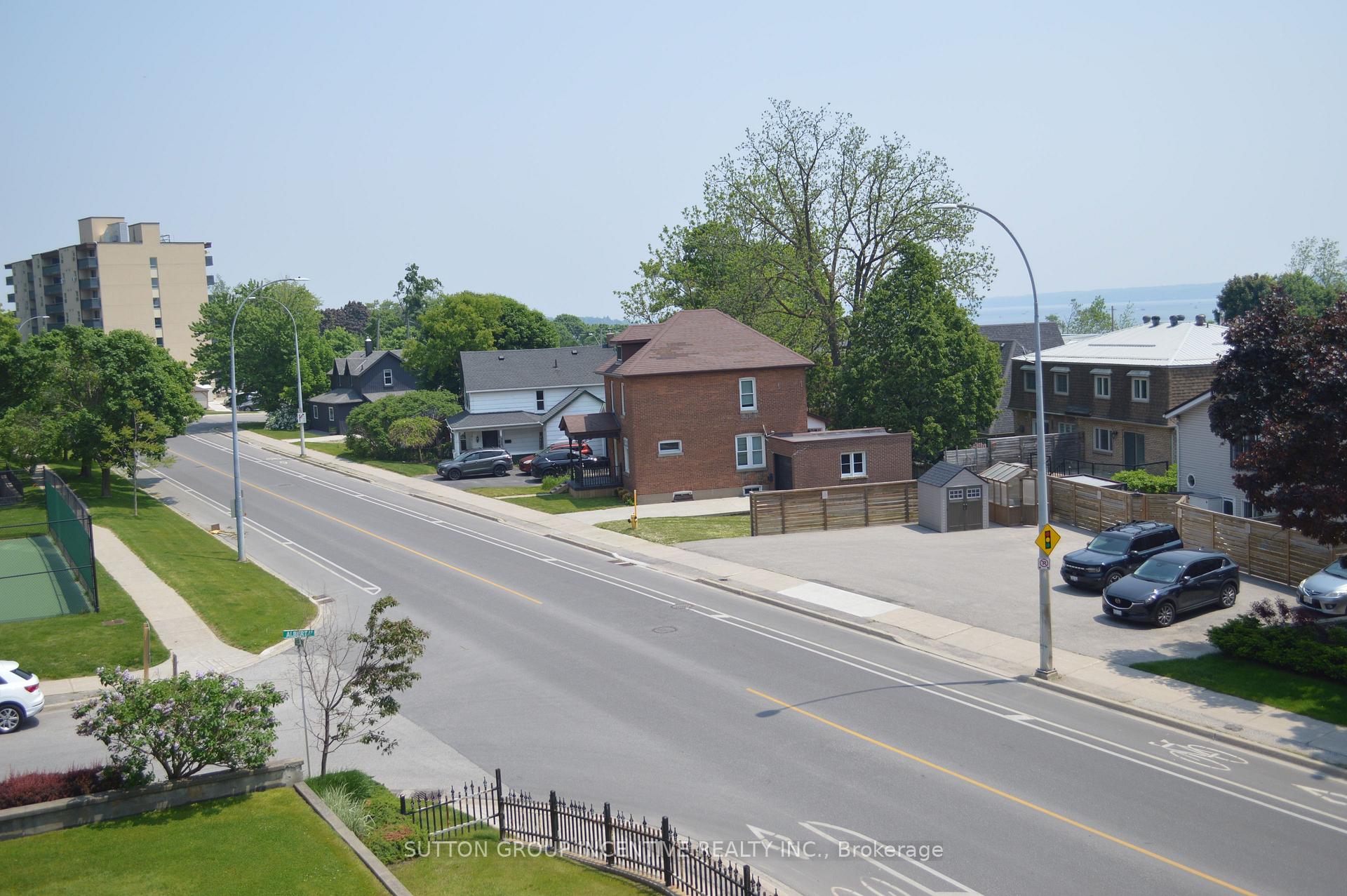 Photo 23 of Unit 37, 2 Albert Street, Barrie, North Shore — HOMEH
