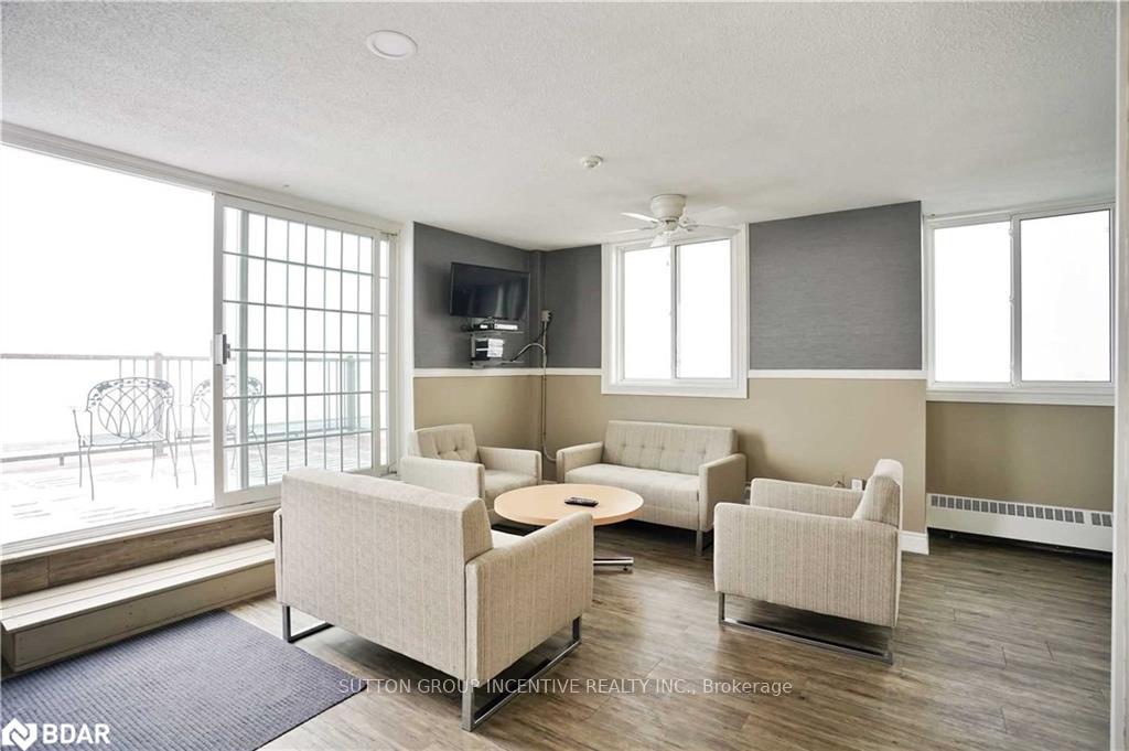 Photo 10 of Unit 37, 2 Albert Street, Barrie, North Shore — HOMEH