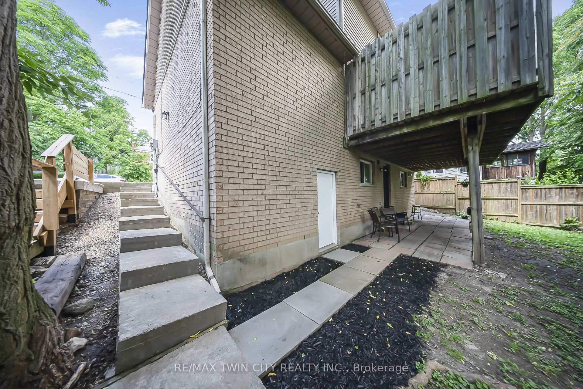 Photo 33 of 82 Galt Street, Guelph, Junction/Onward Willow — HOMEH
