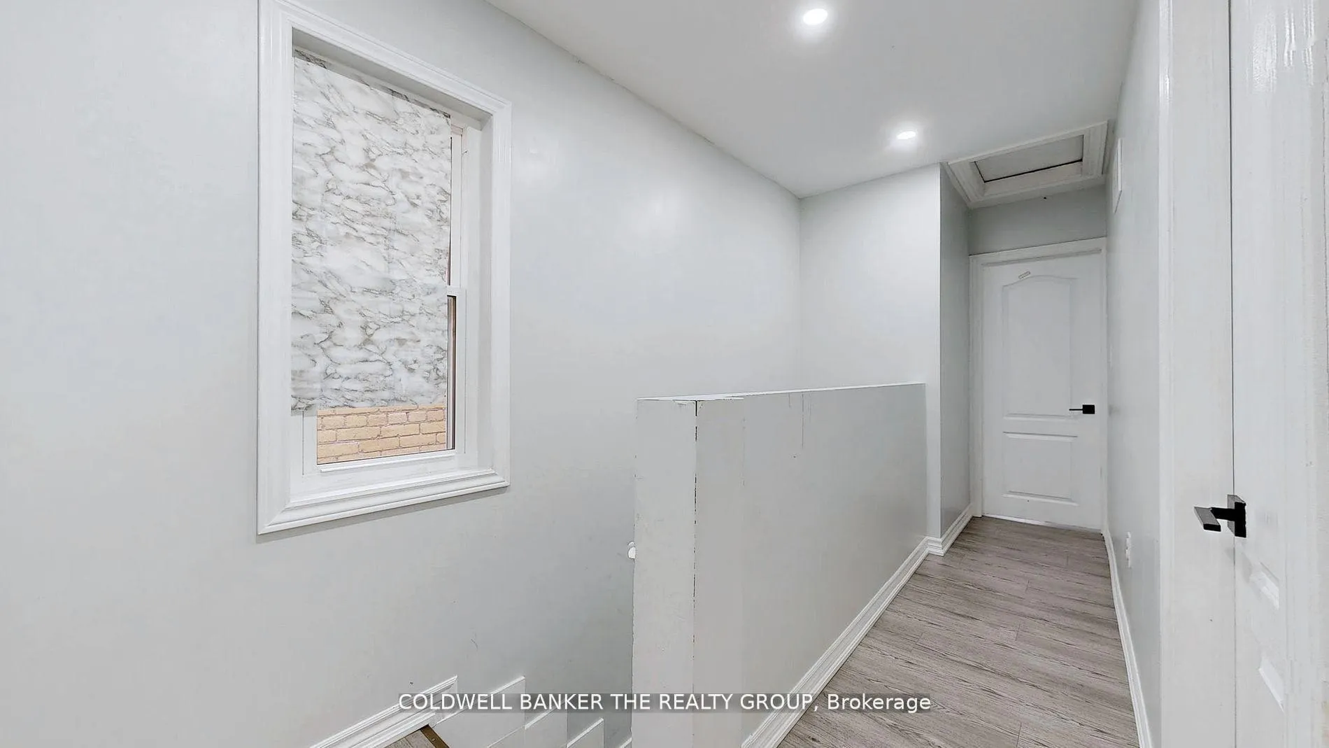 Photo 15 of 194 Simcoe Street E, Hamilton, North End — HOMEH