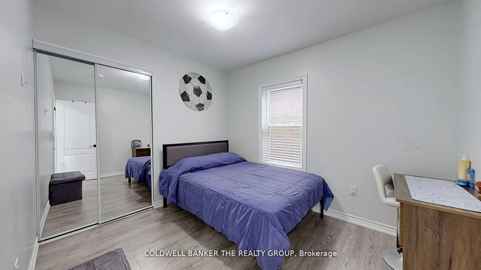 Photo 18 of 194 Simcoe Street E, Hamilton, North End — HOMEH