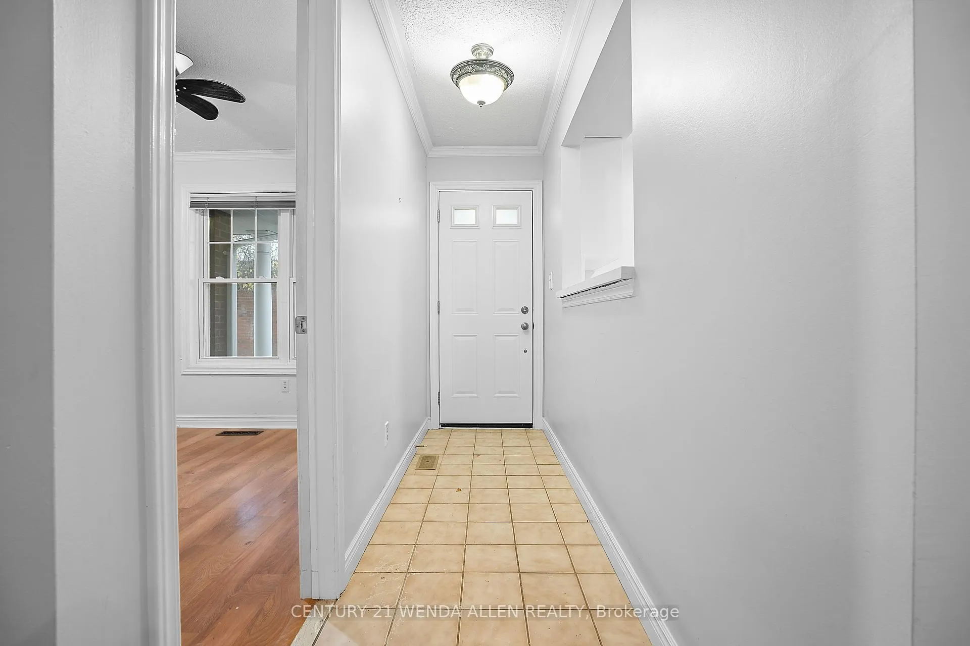 Photo 4 of Unit I-15, 1659 Nash Road, Clarington, Courtice — HOMEH