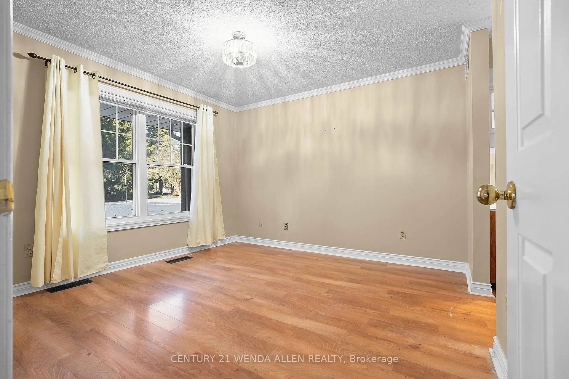 Photo 13 of Unit I-15, 1659 Nash Road, Clarington, Courtice — HOMEH