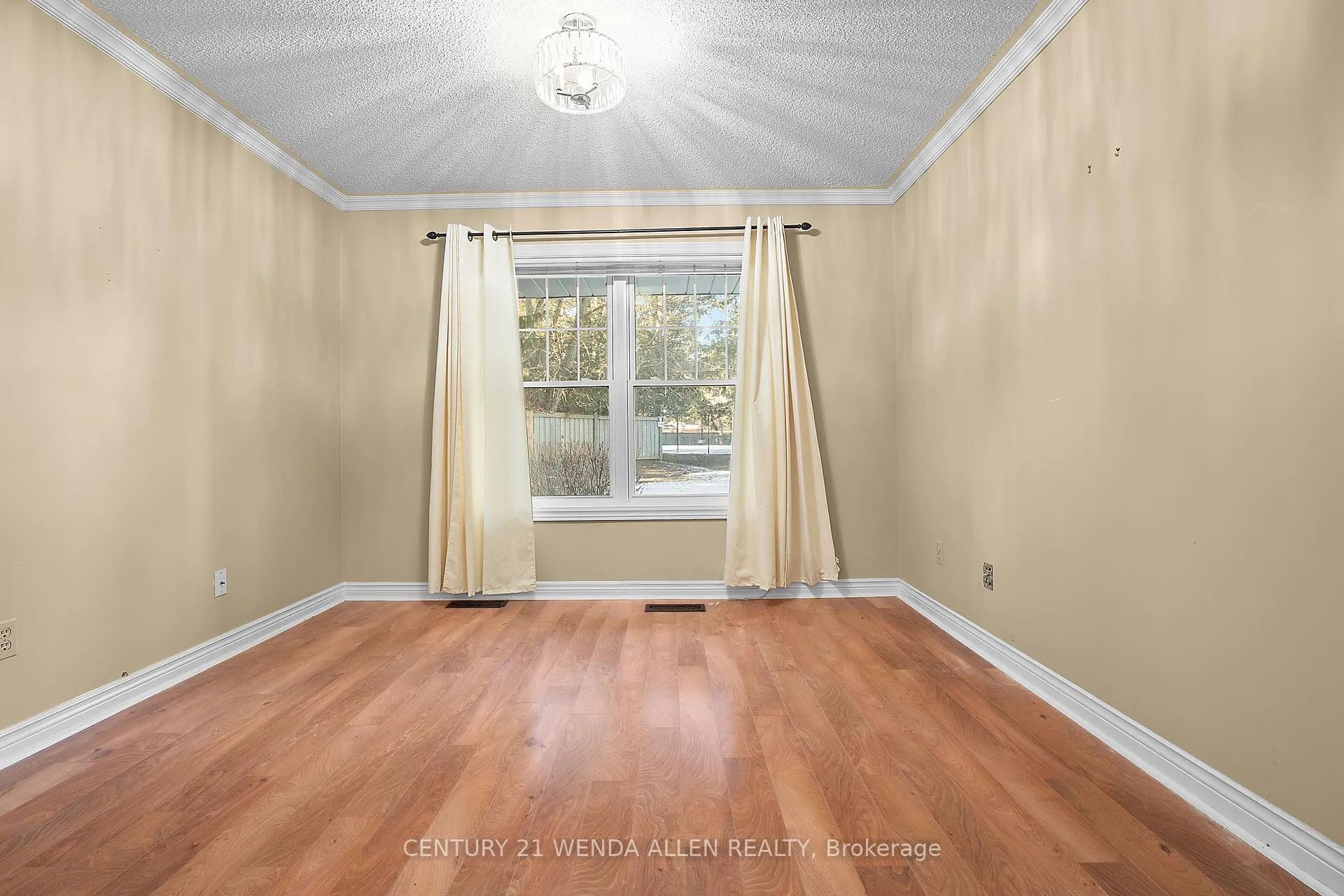 Photo 15 of Unit I-15, 1659 Nash Road, Clarington, Courtice — HOMEH