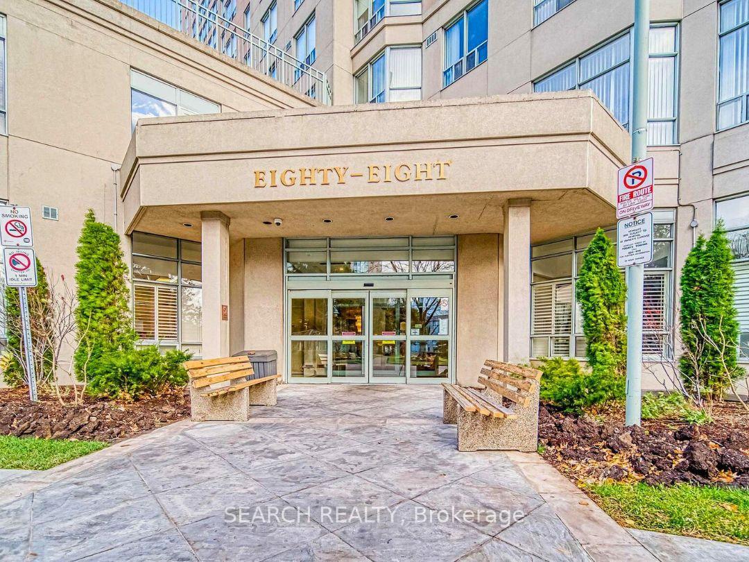 Photo 4 of Unit 305, 88 Corporate Drive, Scarborough, Woburn — HOMEH