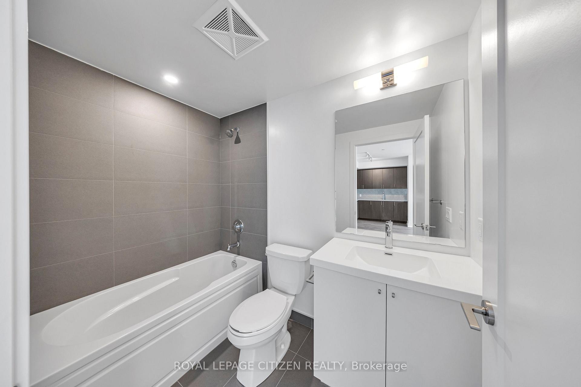 Photo 8 of Unit 1908, 2545 Simcoe Street N, Oshawa, Windfields — HOMEH