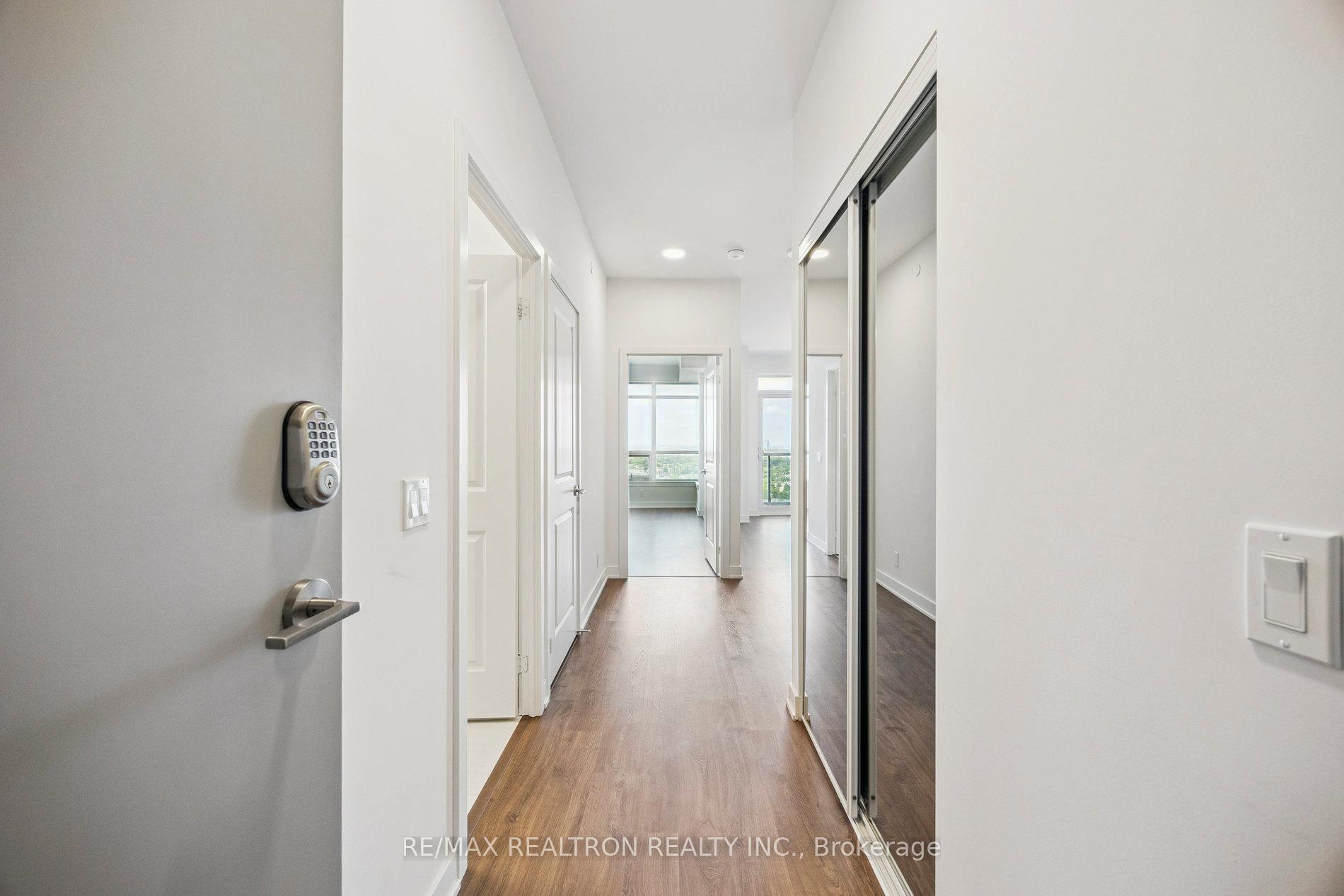 Photo 14 of Unit 2109, 50 Upper Mall Way, Vaughan, Brownridge — HOMEH