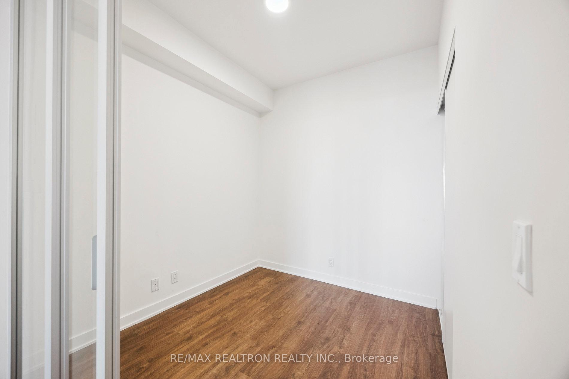 Photo 15 of Unit 2109, 50 Upper Mall Way, Vaughan, Brownridge — HOMEH