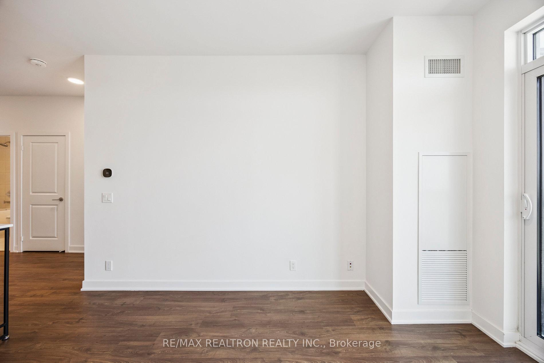Photo 16 of Unit 2109, 50 Upper Mall Way, Vaughan, Brownridge — HOMEH