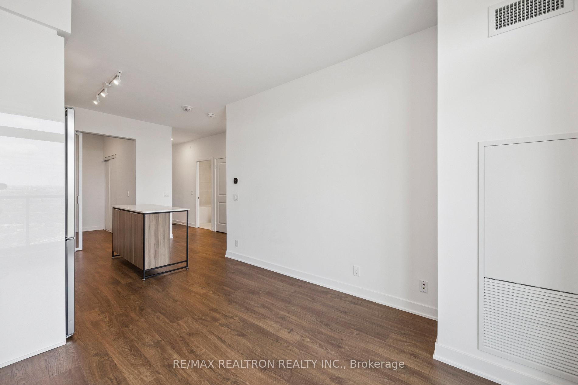 Photo 22 of Unit 2109, 50 Upper Mall Way, Vaughan, Brownridge — HOMEH