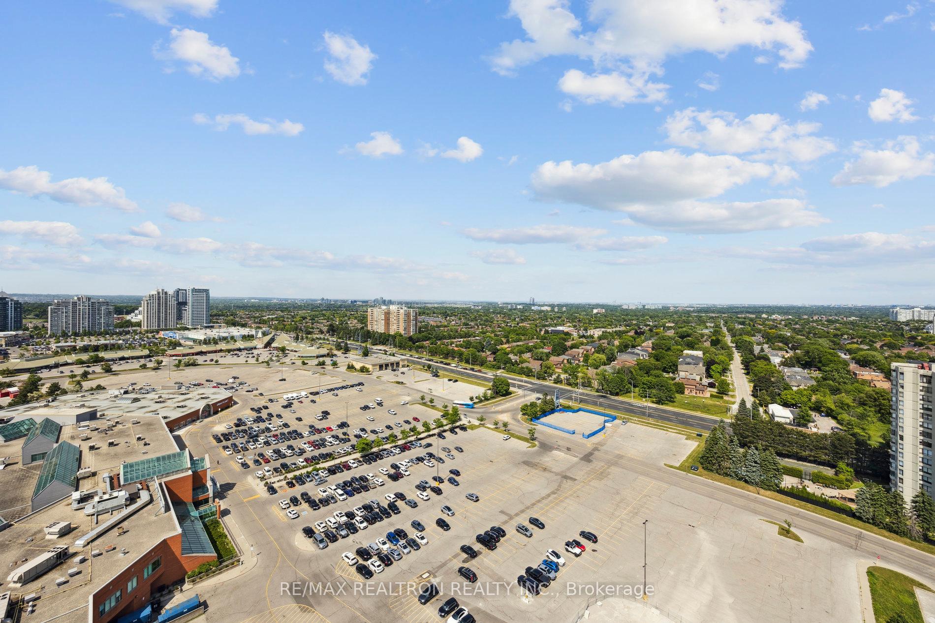Photo 45 of Unit 2109, 50 Upper Mall Way, Vaughan, Brownridge — HOMEH