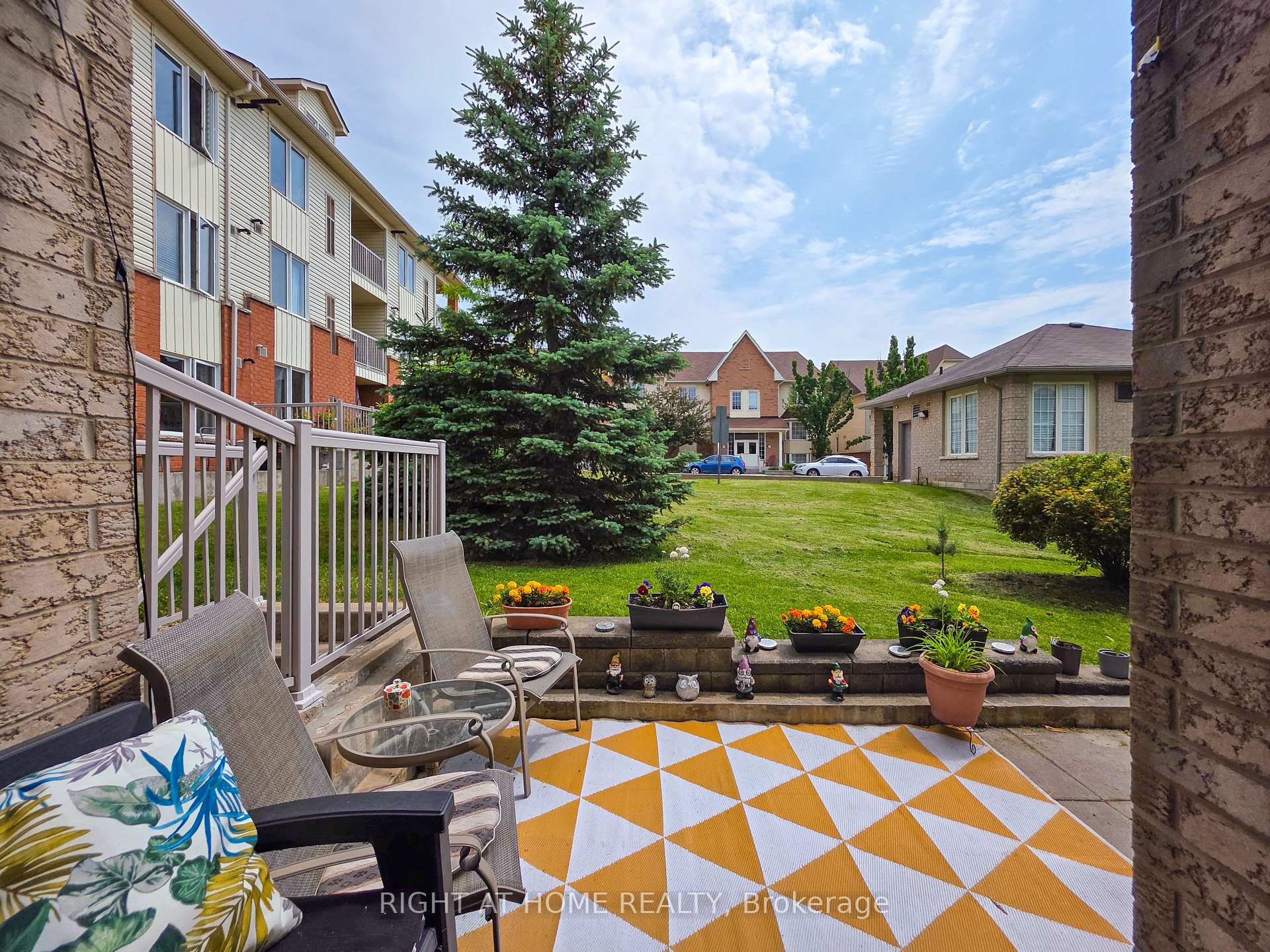 Photo 22 of Unit 1, 15 Petra Way, Whitby, Pringle Creek — HOMEH