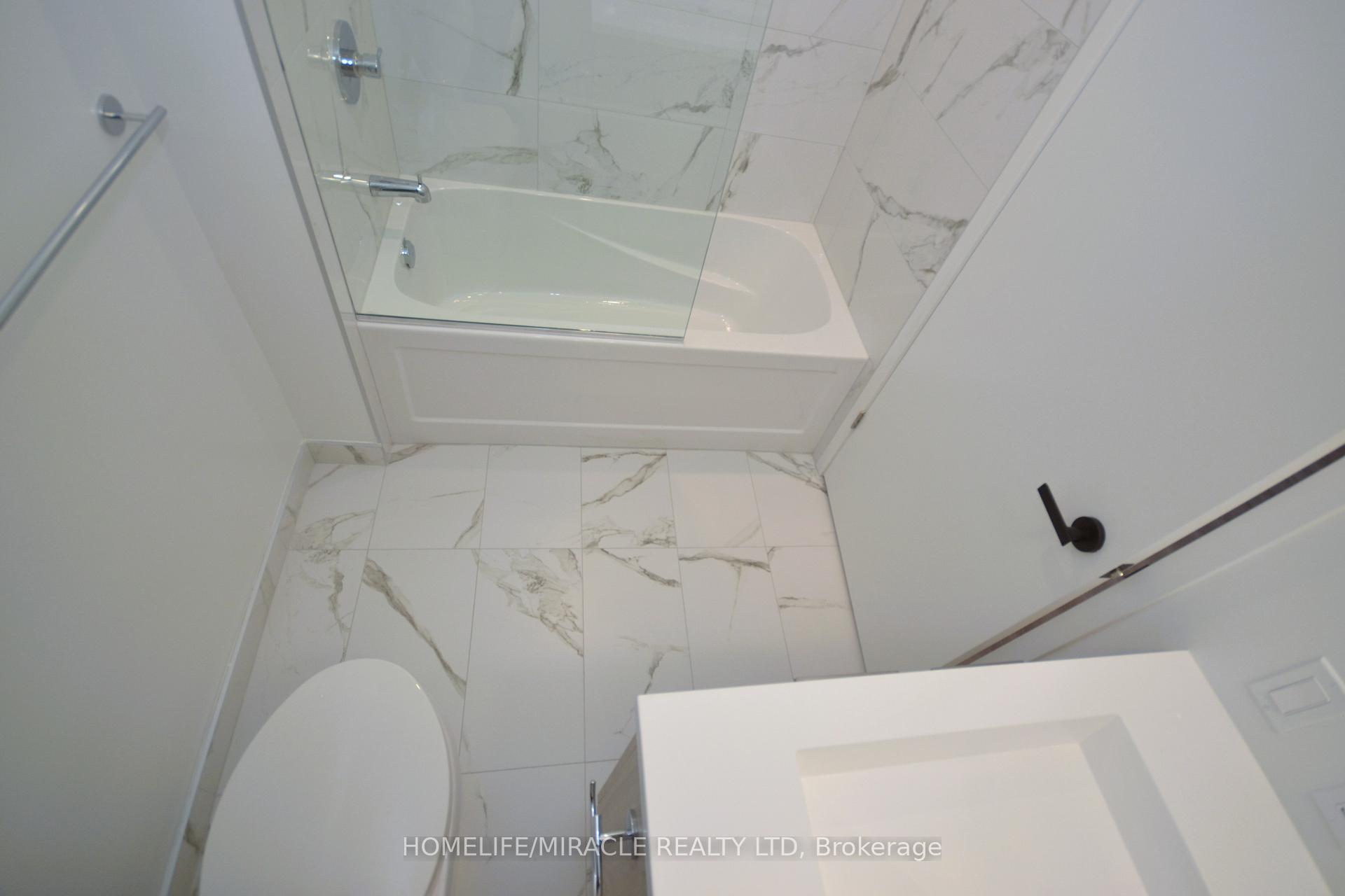 Photo 18 of Unit 4111, 225 Commerce Street, Vaughan, Vaughan Corporate Centre — HOMEH