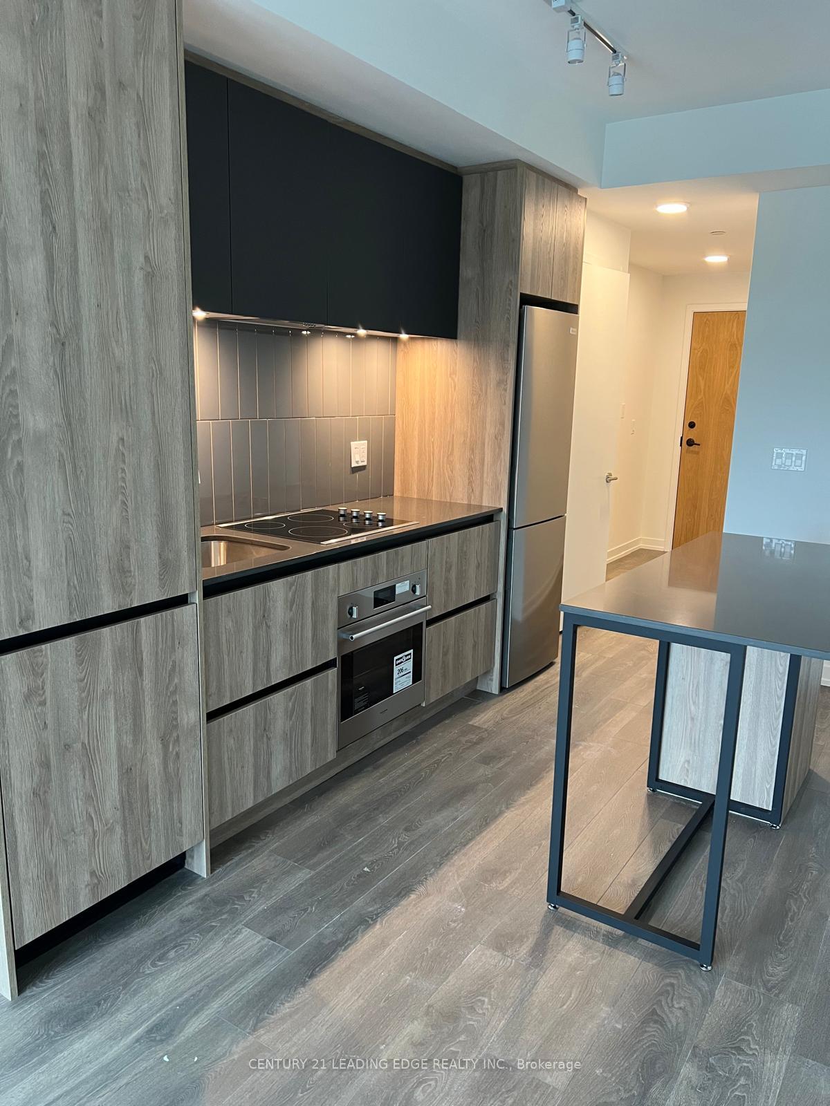 Photo 1 of Unit C-301, 8 Beverley Glen Boulevard, Vaughan, Beverley Glen — HOMEH
