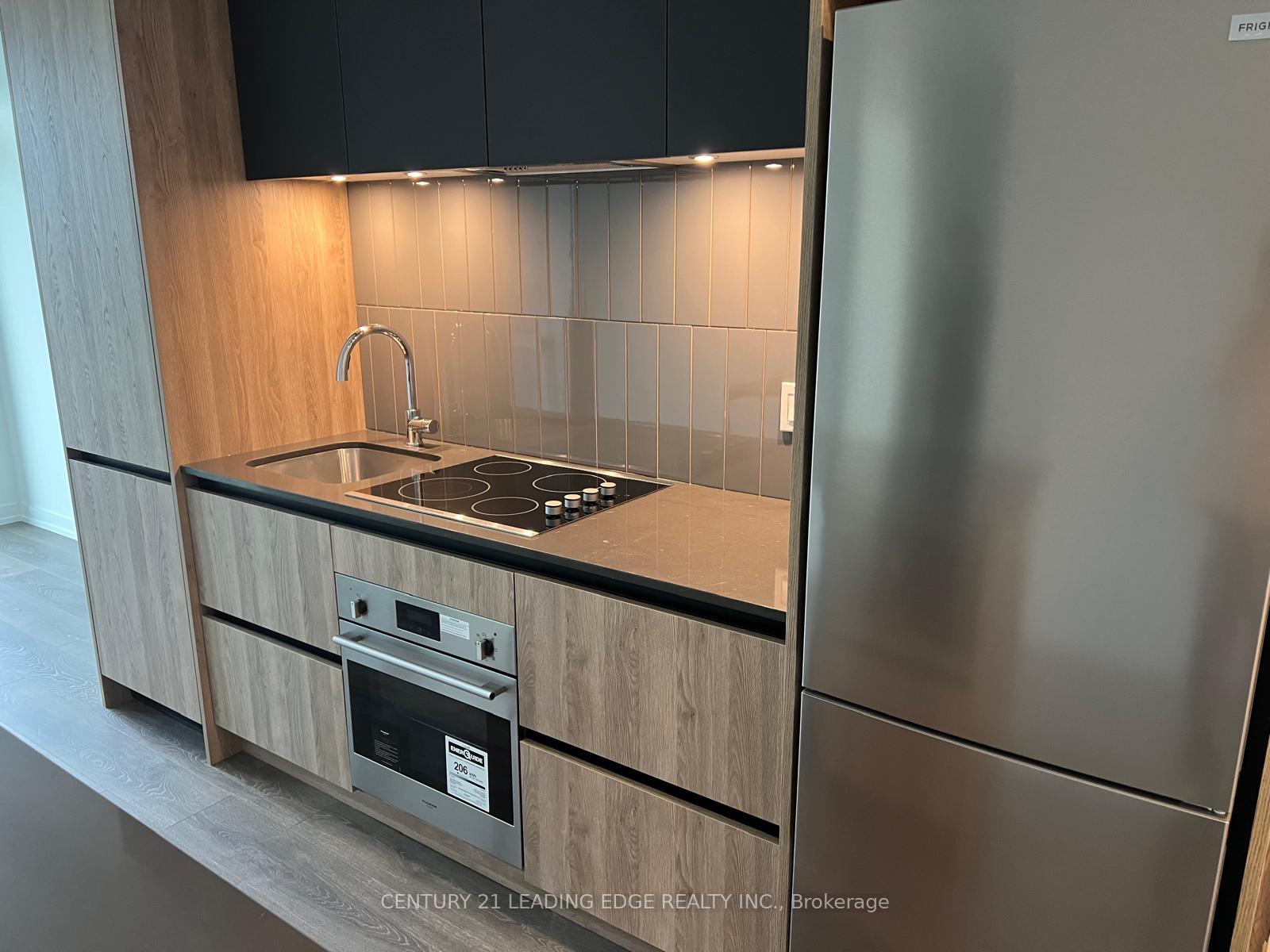 Photo 2 of Unit C-301, 8 Beverley Glen Boulevard, Vaughan, Beverley Glen — HOMEH