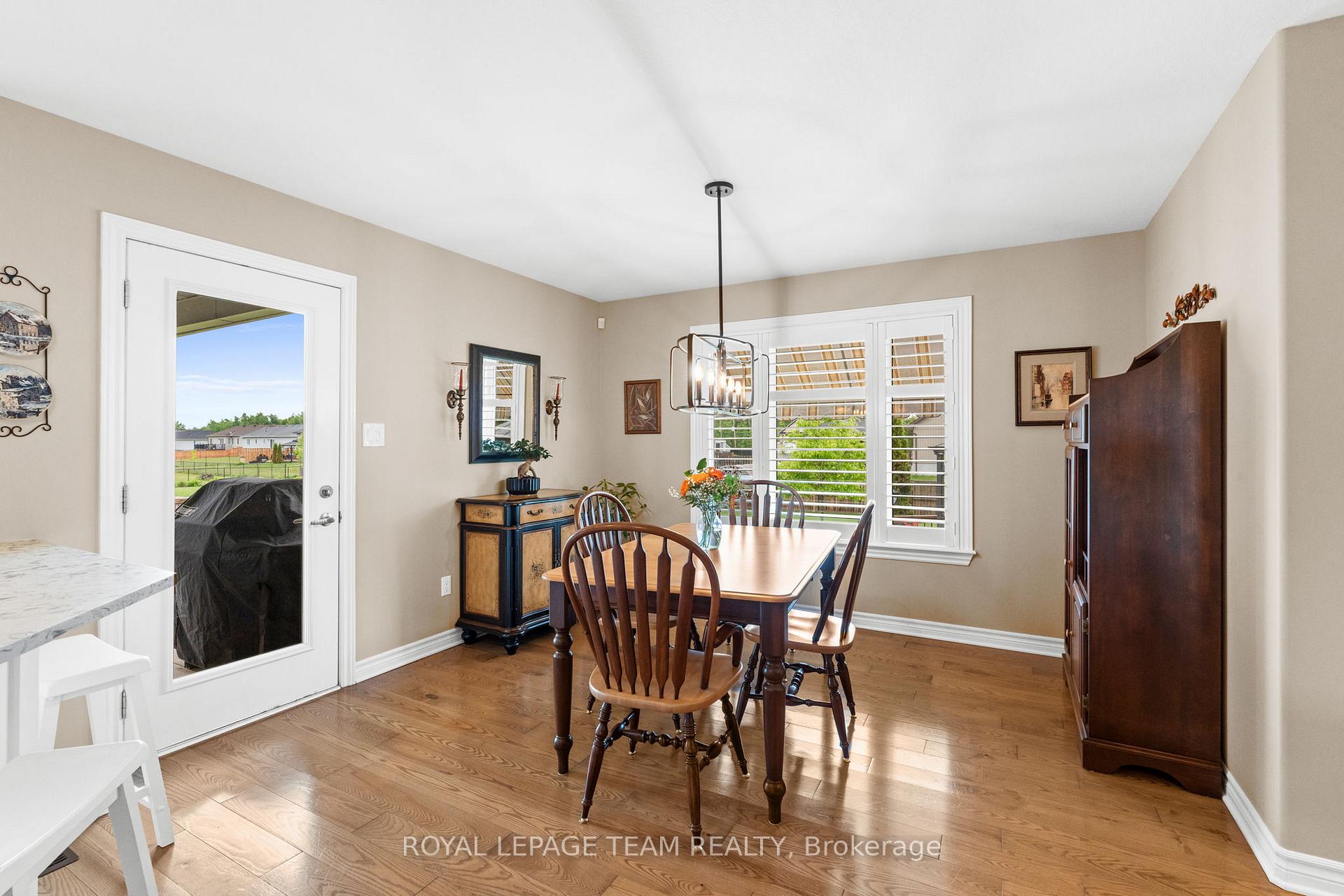 Photo 15 of 3400 Summerbreeze Drive, Ottawa, Osgoode — HOMEH