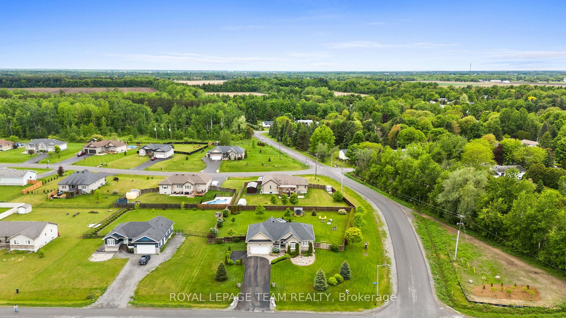 Photo 43 of 3400 Summerbreeze Drive, Ottawa, Osgoode — HOMEH