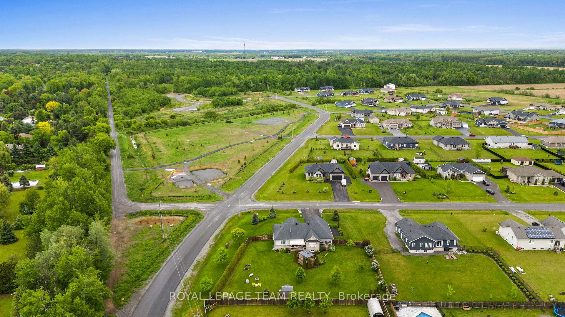 Photo 47 of 3400 Summerbreeze Drive, Ottawa, Osgoode — HOMEH