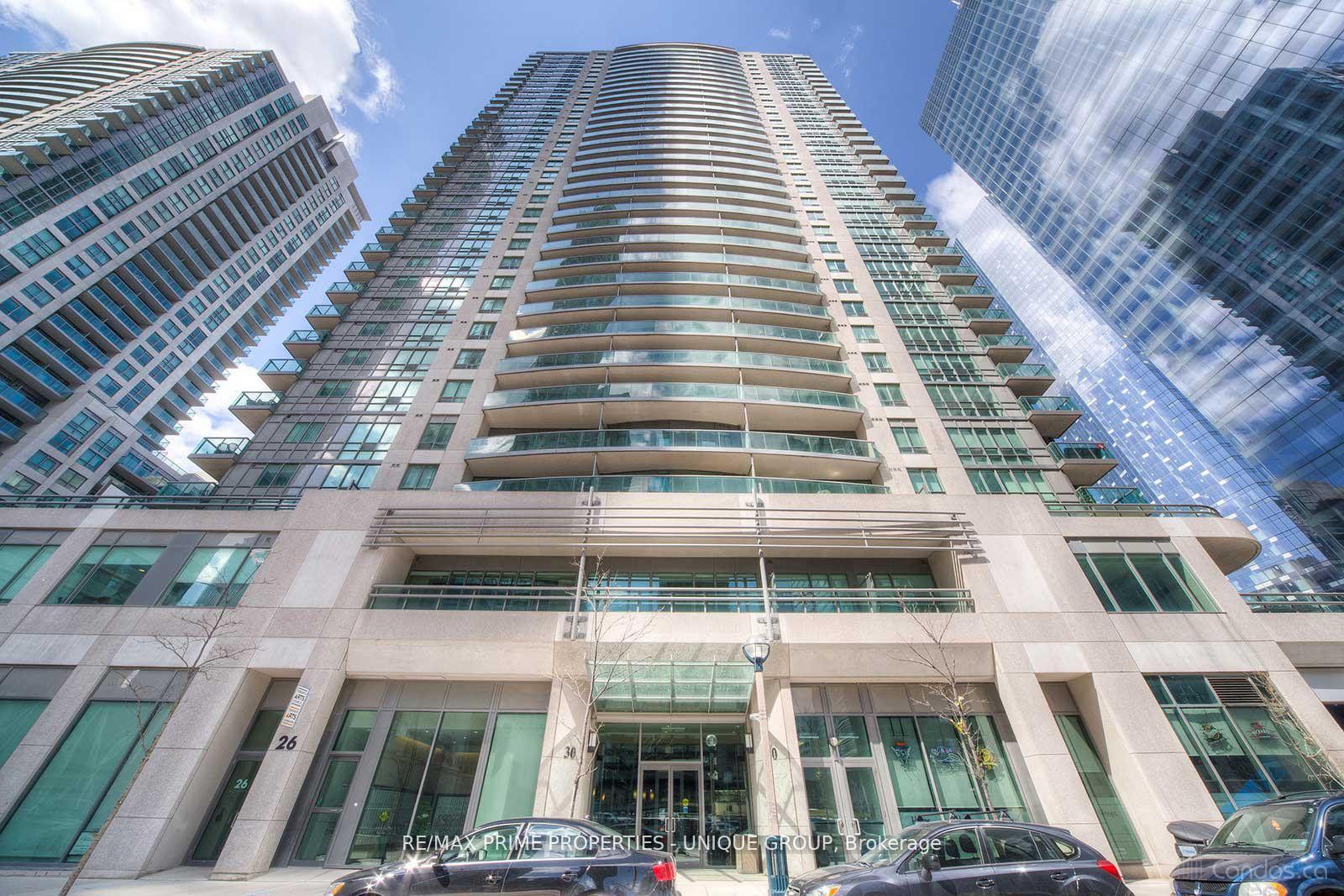 Front of Unit 1906, 30 Grand Trunk Crescent