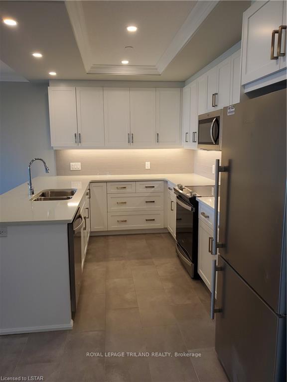 Photo 17 of Unit 802, 460 Callaway Road E, London, North R — HOMEH