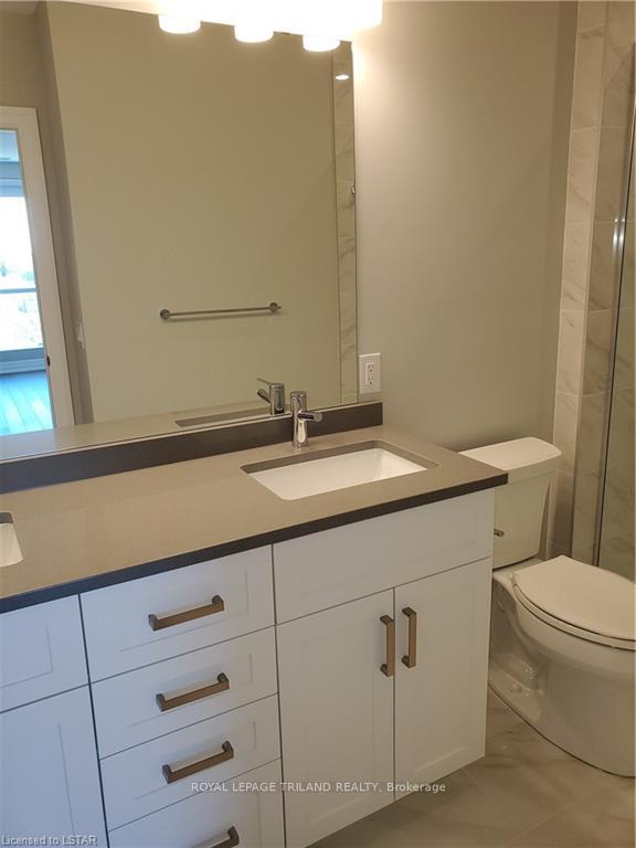 Photo 7 of Unit 802, 460 Callaway Road E, London, North R — HOMEH