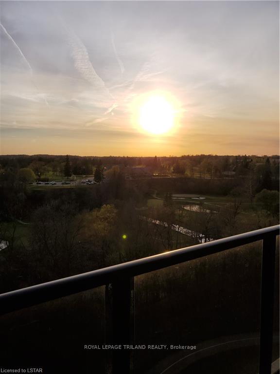 Photo 9 of Unit 802, 460 Callaway Road E, London, North R — HOMEH