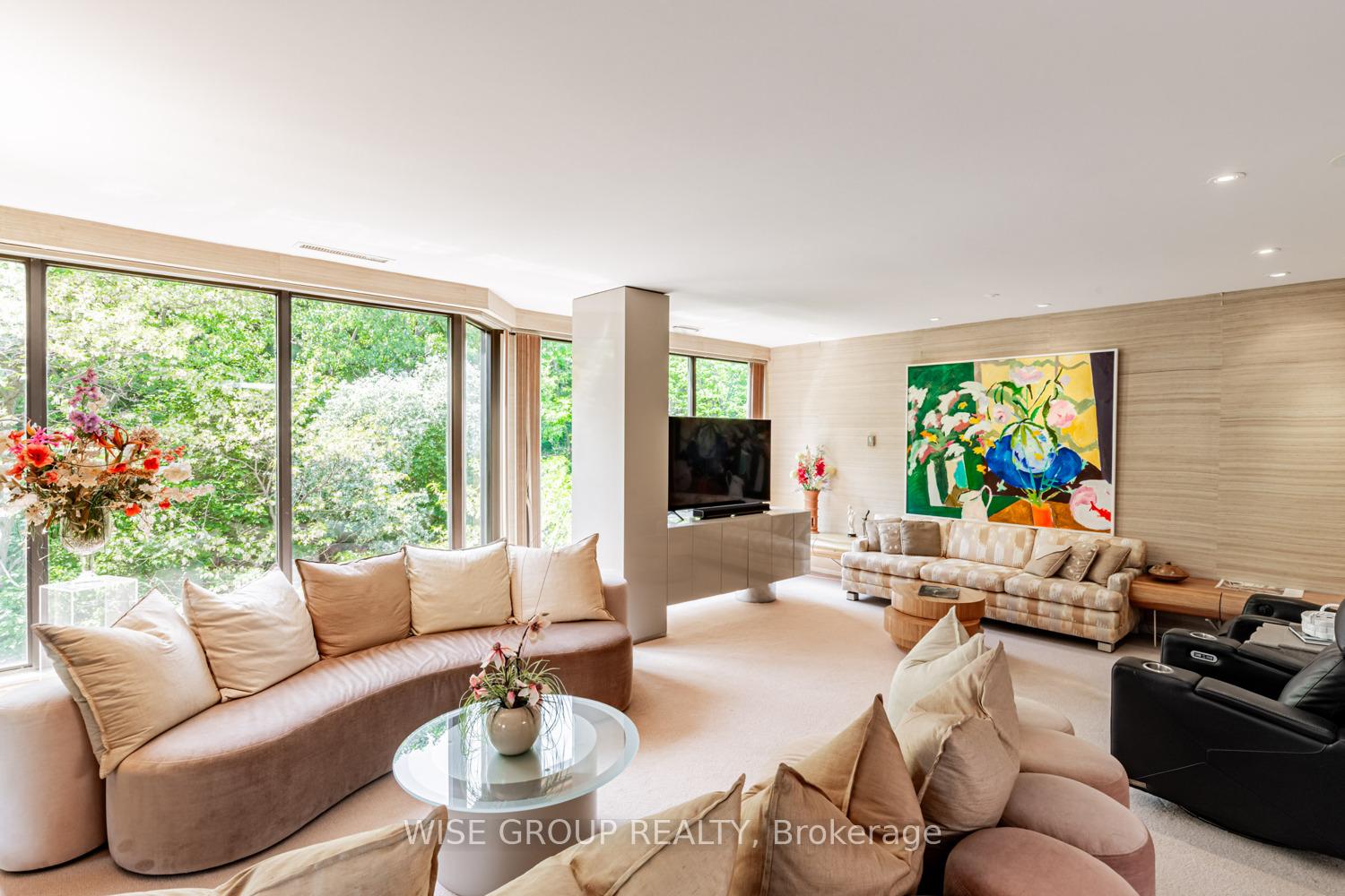 Photo 3 of Unit PH06, 3900 Yonge Street, Toronto, Bedford Park-Nortown — HOMEH