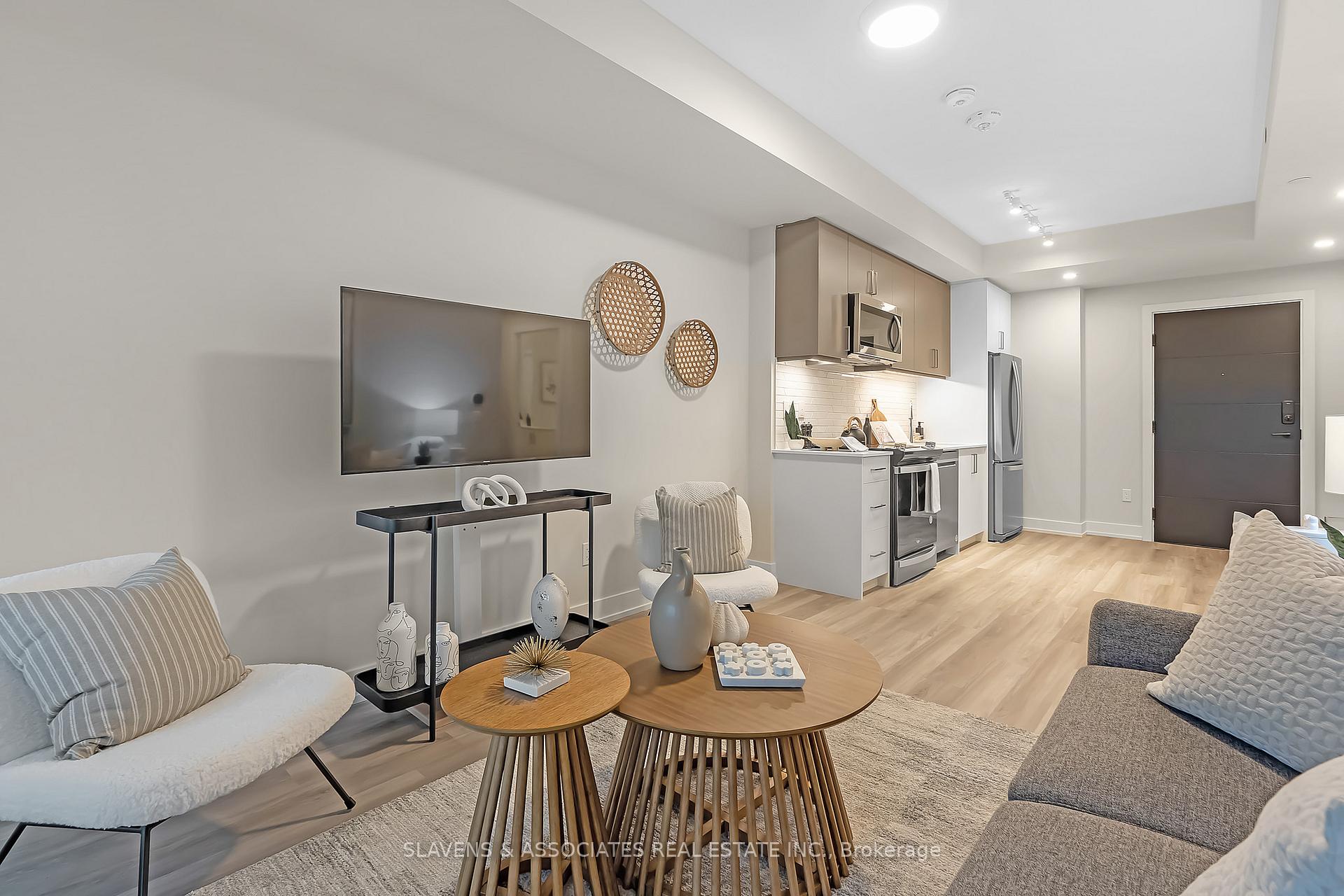 Photo 9 of Unit 817, 41 Johnson Street, Barrie, North Shore — HOMEH