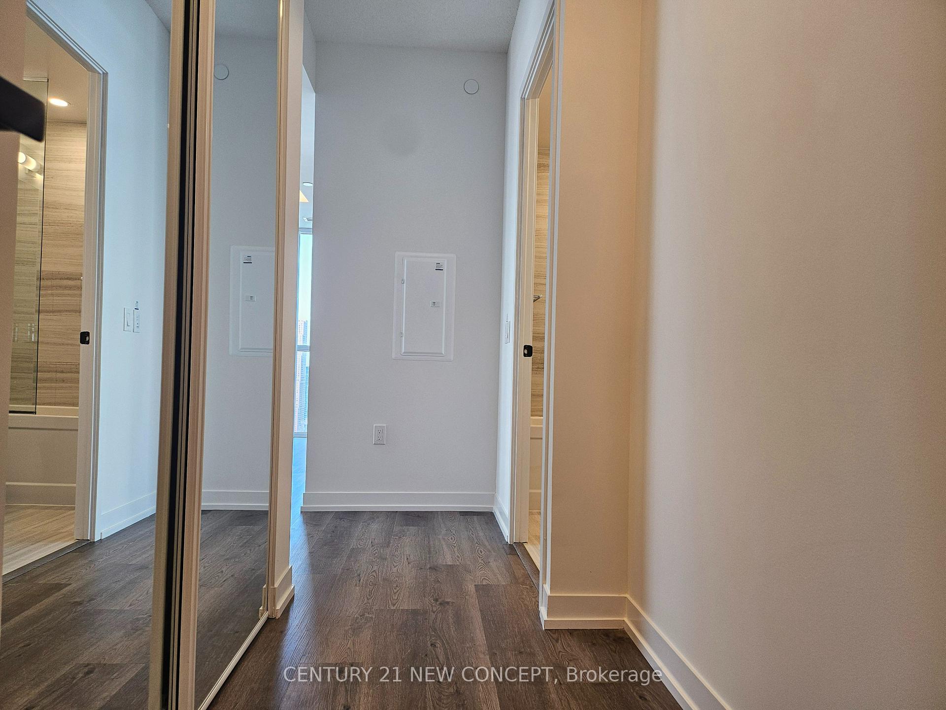Photo 8 of Unit 4915, 195 Commerce Street, Vaughan, Vaughan Corporate Centre — HOMEH