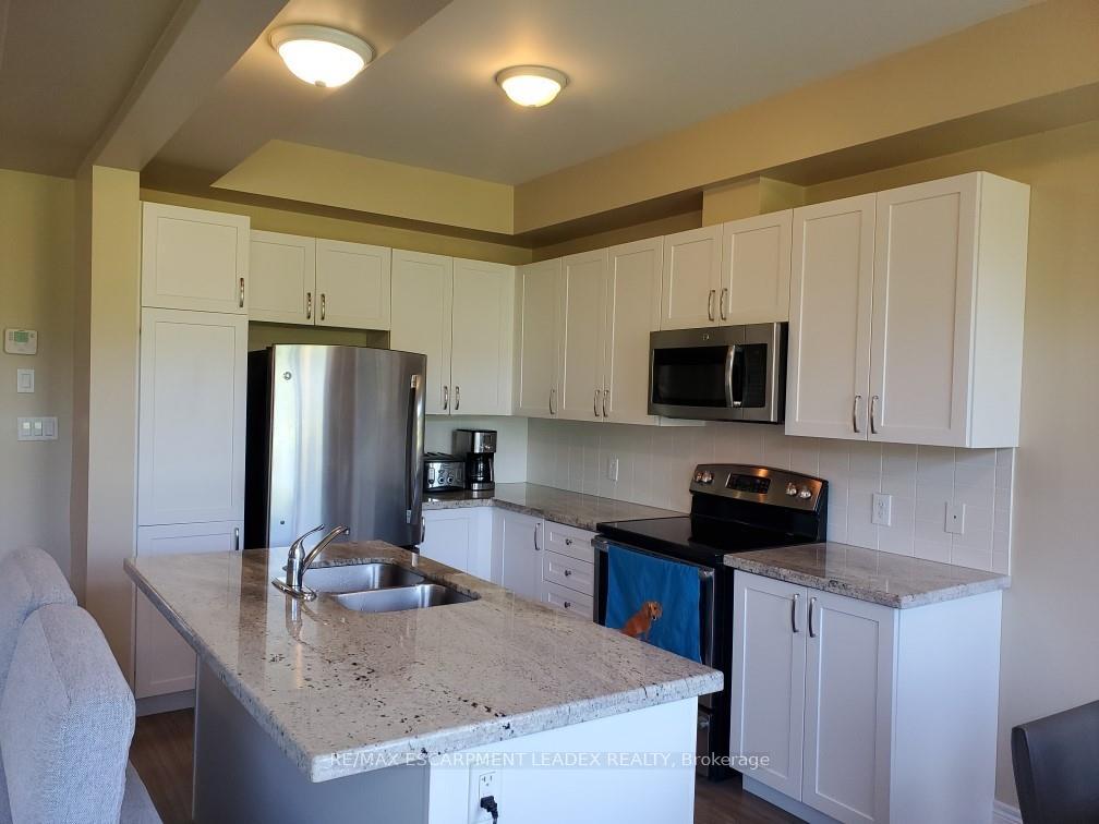 Photo 7 of Unit 11, 90 Raymond Road, Hamilton, Ancaster — HOMEH