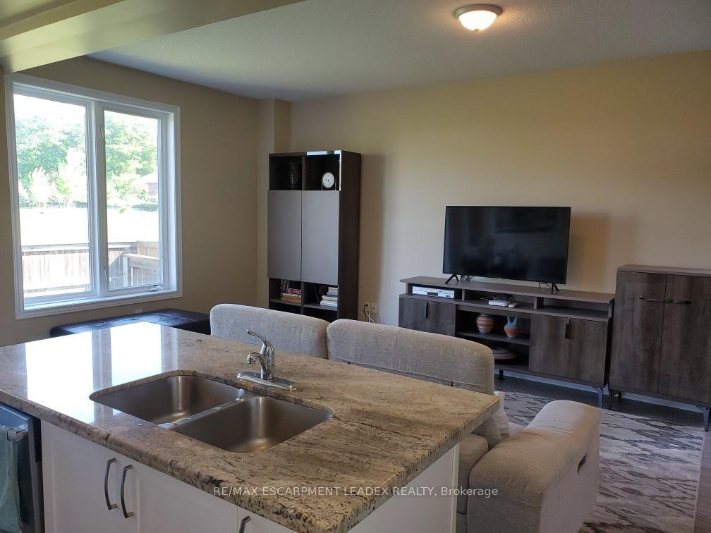 Photo 18 of Unit 11, 90 Raymond Road, Hamilton, Ancaster — HOMEH