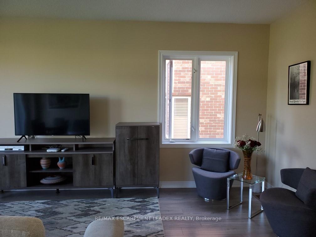 Photo 12 of Unit 11, 90 Raymond Road, Hamilton, Ancaster — HOMEH