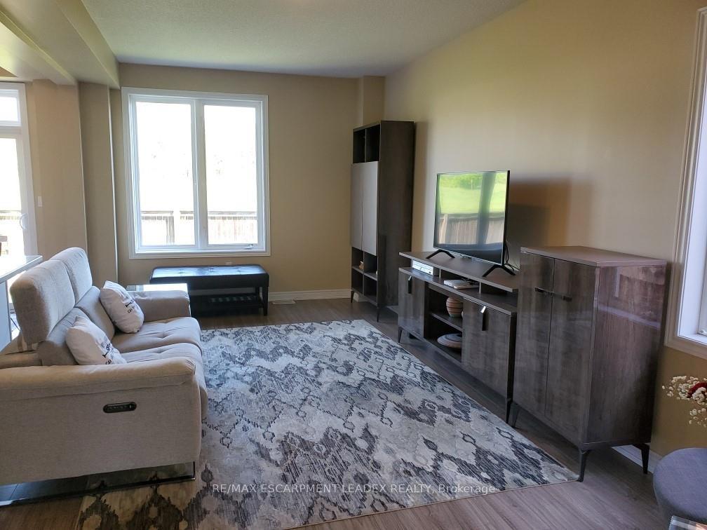 Photo 8 of Unit 11, 90 Raymond Road, Hamilton, Ancaster — HOMEH
