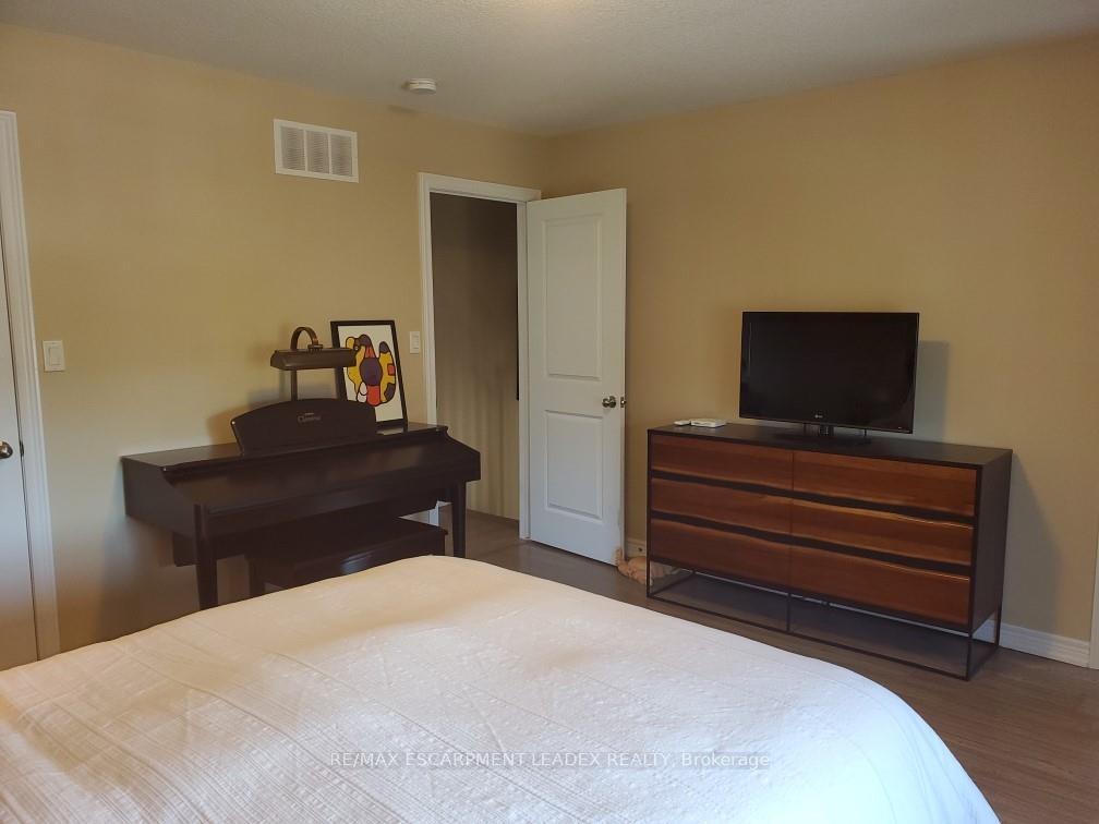 Photo 17 of Unit 11, 90 Raymond Road, Hamilton, Ancaster — HOMEH