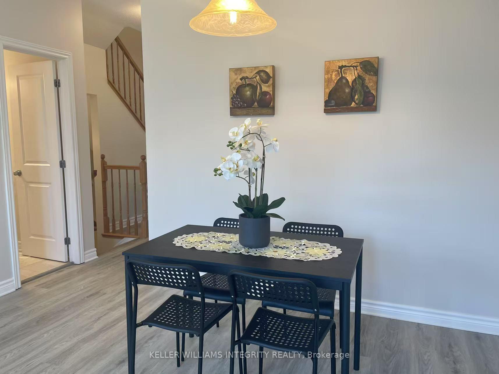 Photo 3 of 2566 Waterlilly Way, Ottawa, Barrhaven - Heritage Park — HOMEH