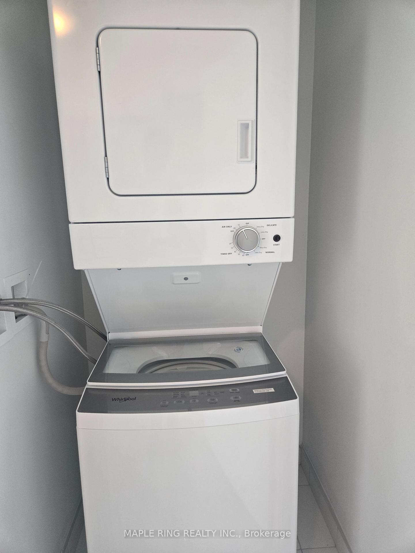 Photo 5 of Unit 1404, 474 Caldari Road, Vaughan, Concord — HOMEH