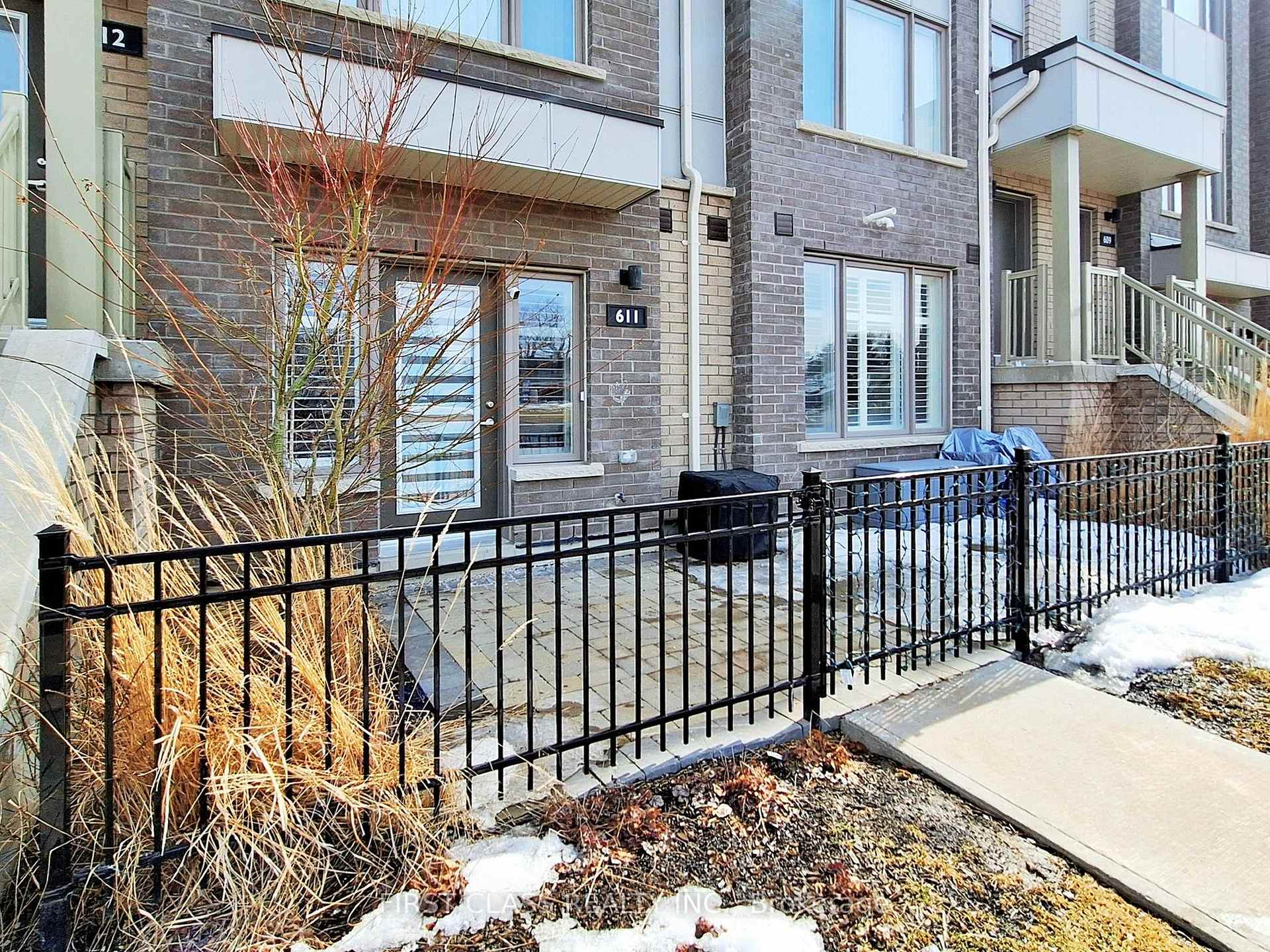 Photo 5 of Unit 611, 1525 Kingston Road, Pickering, Town Centre — HOMEH