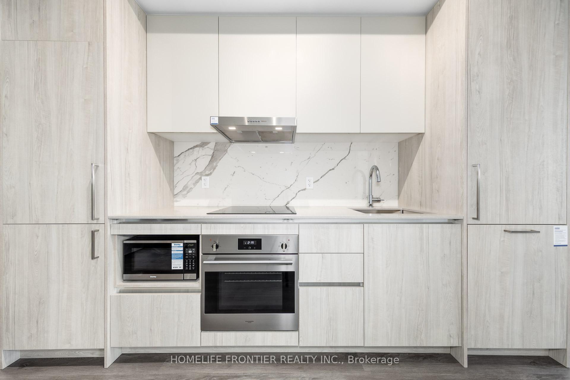 Photo 8 of Unit 4315, 225 Commerce Street, Vaughan, Vaughan Corporate Centre — HOMEH