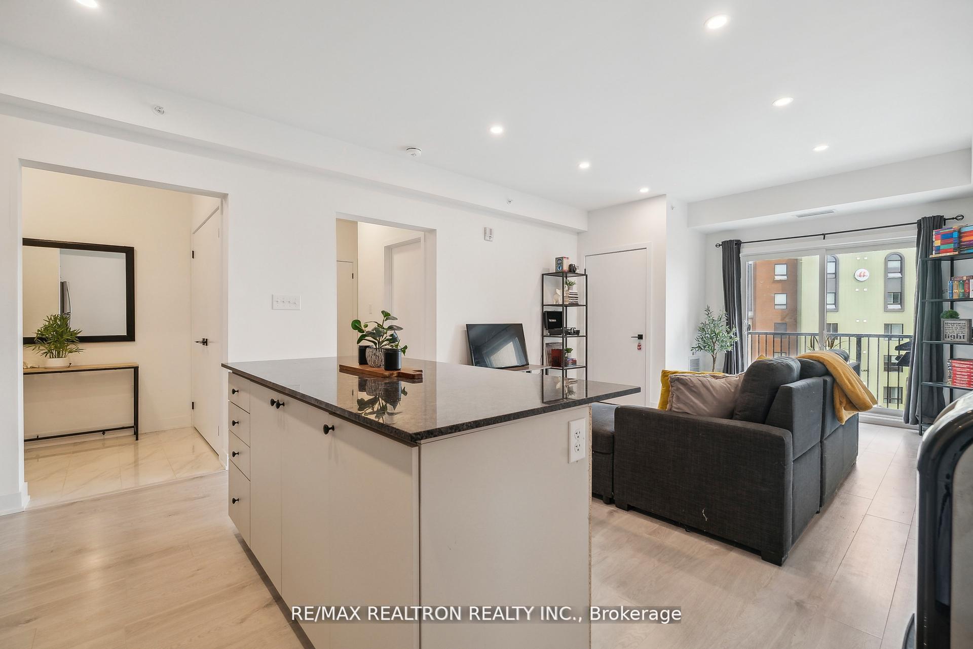 Photo 22 of Unit 307, 8 Culinary Lane, Barrie, Rural Barrie Southeast — HOMEH