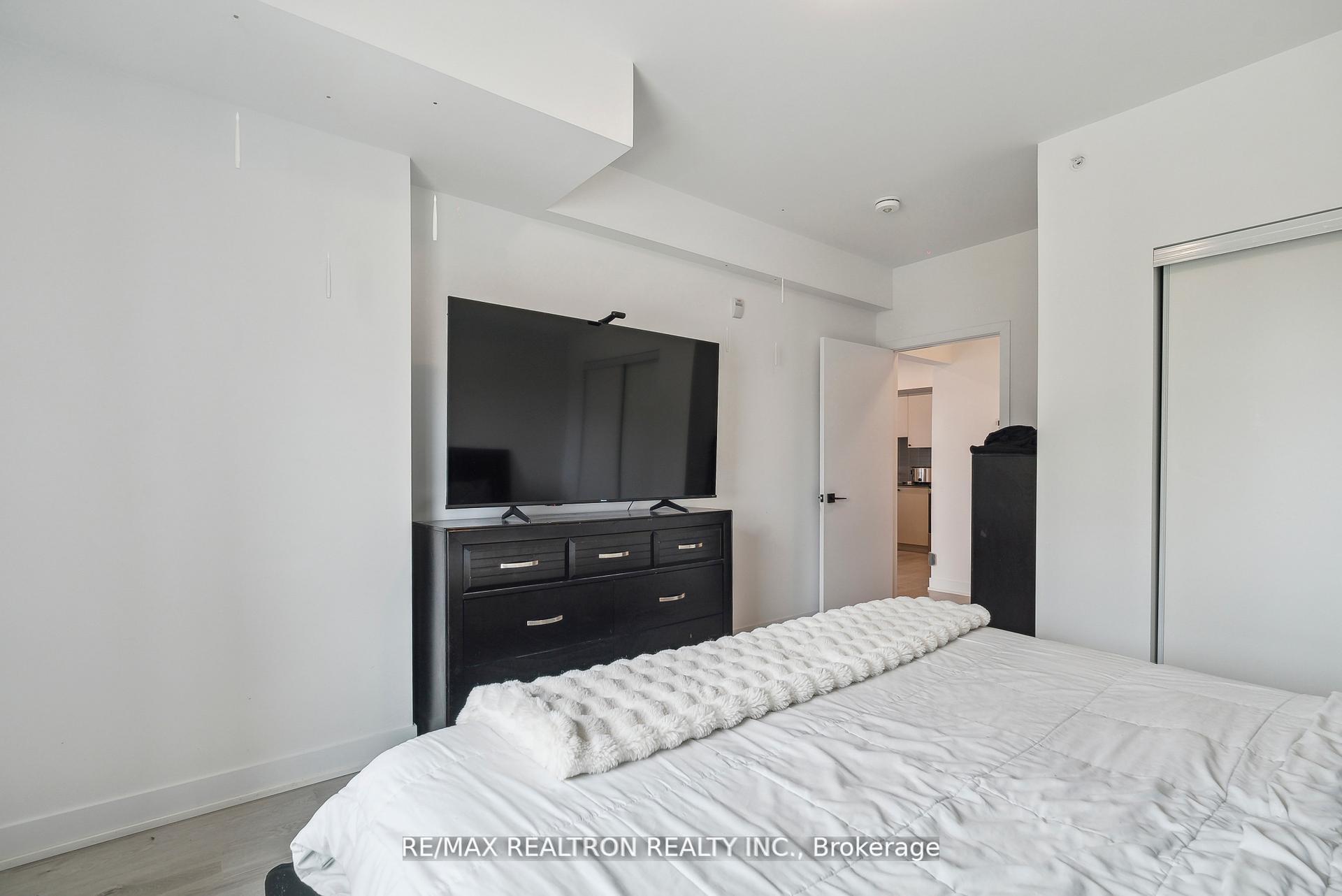 Photo 23 of Unit 307, 8 Culinary Lane, Barrie, Rural Barrie Southeast — HOMEH