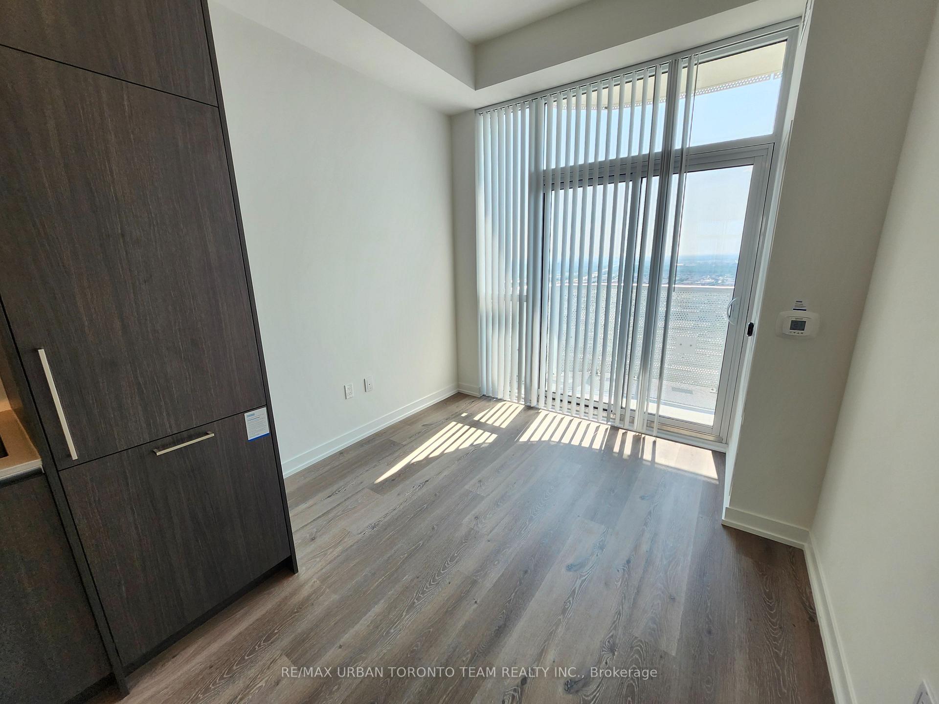 Photo 12 of Unit 4707, 225 Commerce St Street, Vaughan, Vaughan Corporate Centre — HOMEH