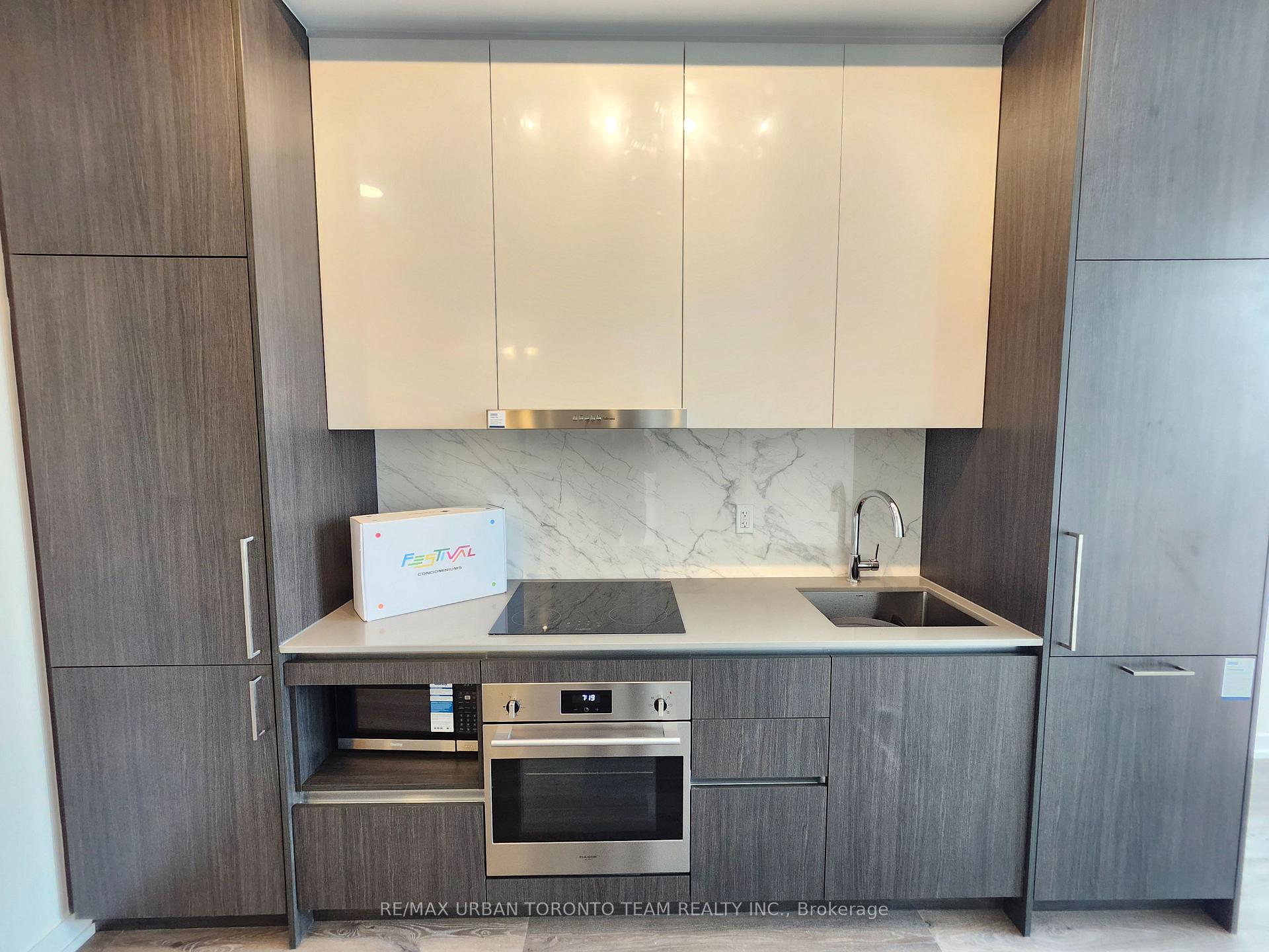 Photo 8 of Unit 4707, 225 Commerce St Street, Vaughan, Vaughan Corporate Centre — HOMEH