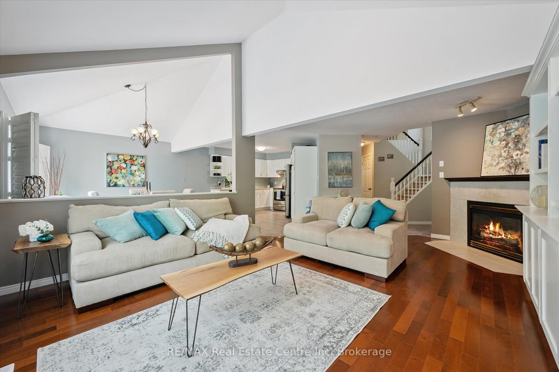 Photo 6 of 51 Marsh Crescent, Guelph, Pineridge/Westminster Woods — HOMEH
