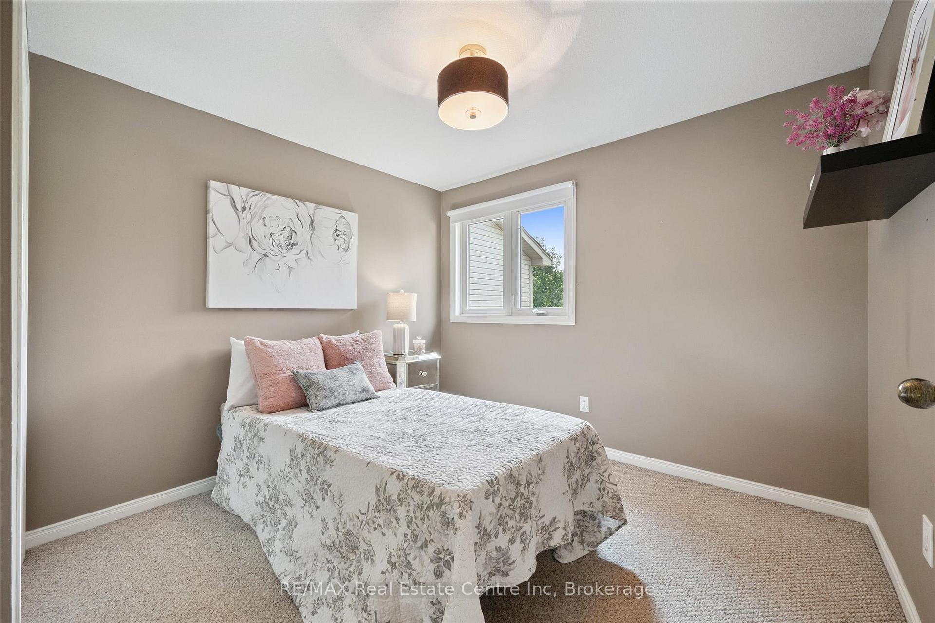 Photo 19 of 51 Marsh Crescent, Guelph, Pineridge/Westminster Woods — HOMEH