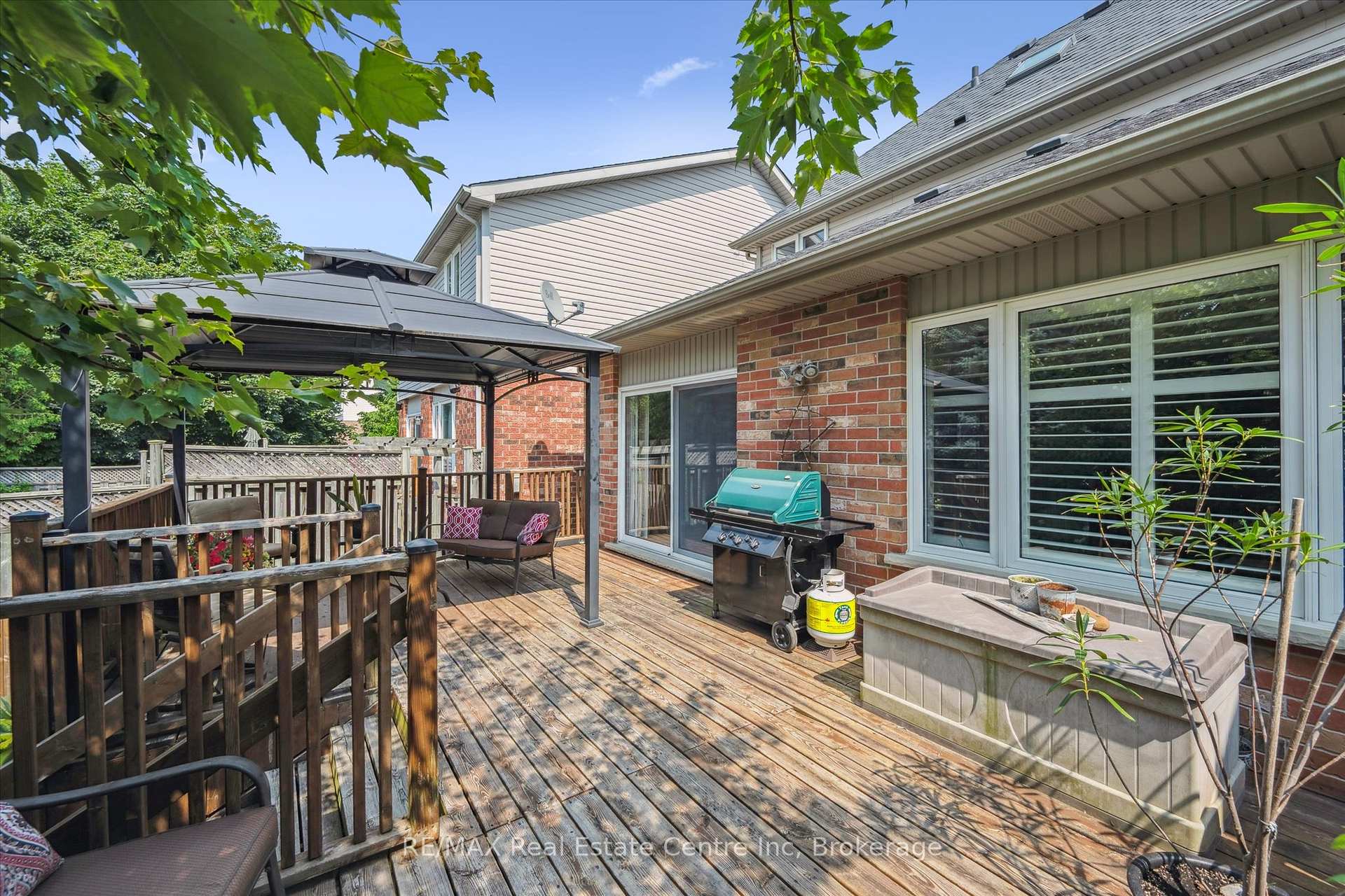 Photo 23 of 51 Marsh Crescent, Guelph, Pineridge/Westminster Woods — HOMEH