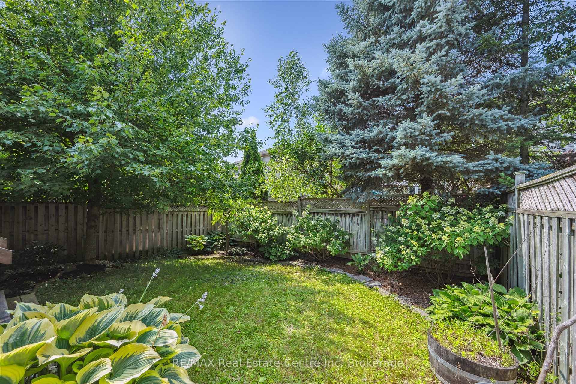 Photo 26 of 51 Marsh Crescent, Guelph, Pineridge/Westminster Woods — HOMEH